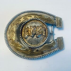 Alpaca Silver Horse Shoe Belt Buckle with 3 Gold Wash Horse Heads Vintage